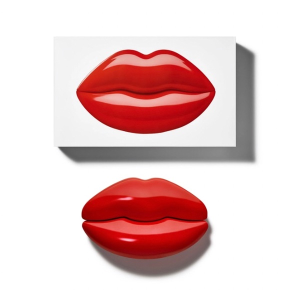 KKW FRAGRANCE X KYLIE JENNER  ‘Red Lips’ - Picture 3 of 5